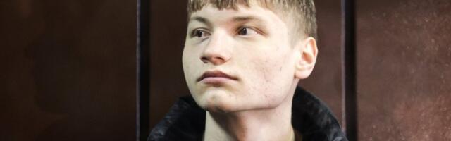 Футболиста, обвиняемого в убийстве женщины под влиянием мошенников, заподозрили в насилии над подростком