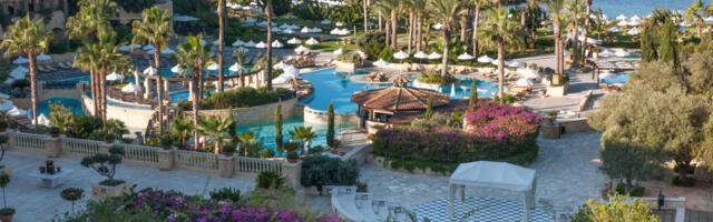 Этот кипрский отель вошел в топ-10 мира — и теперь вы знаете, куда ехать