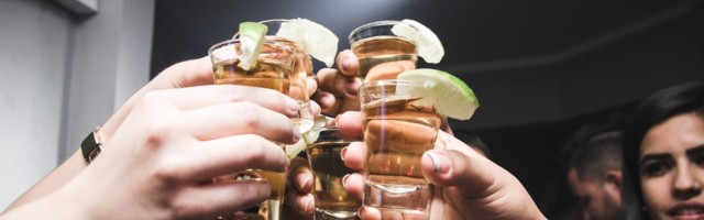 ЧРЕЗВЫЧАЙНОЕ СООБЩЕНИЕ: правительство вводит с 25 сентября общегосударственное ограничение на продажу алкоголя