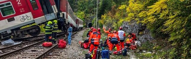 В Словакии столкнулись два поезда: пострадали около 100 человек