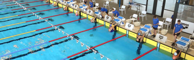 Заплыв будущих чемпионов!