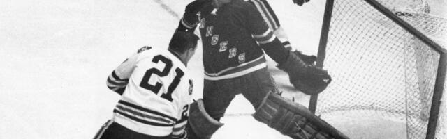 Умер член Зала хоккейной славы и легендарный вратарь „Рейнджерс“ 