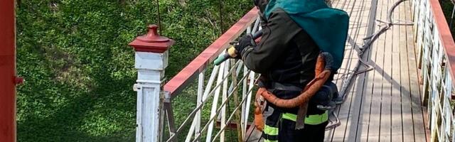 ФОТО: висячий мост в Вильянди закрылся на ремонт