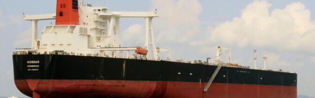 Иран угрожает перекрыть 20% мирового нефтяного трафика