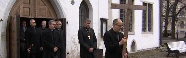 В Таллинне в Страстную пятницу состоялся крестный ход