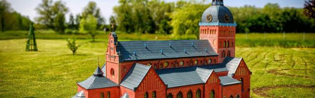 Новая композиция в Парке миниатюр