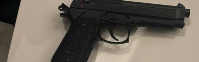 Человек стрелял из пистолета в торговом центре в Литве 