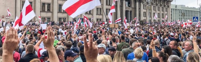 ОНЛАЙН-БЛОГ | Протесты в Беларуси: задержаны двое членов президиума Координационного совета оппозиции. Литва вручила Минску ноту протеста
