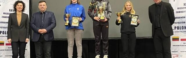 Девушки из Нарвы хорошо отстрелялись в Литве