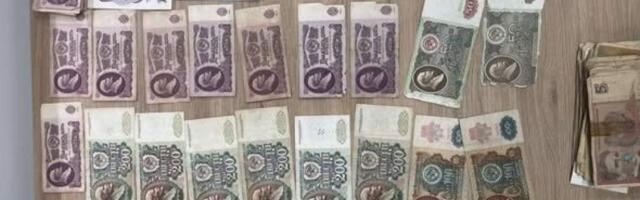 Таможенники не впустили в Литву белоруску, пытавшуюся ввезти чемодан советских рублей