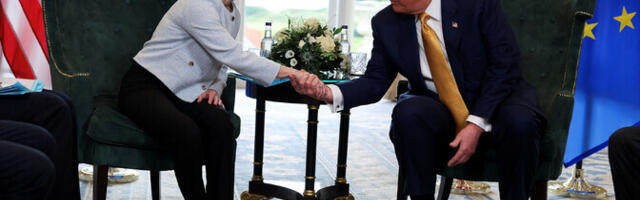 Трамп сообщил о 15-процентных пошлинах на товары Евросоюза