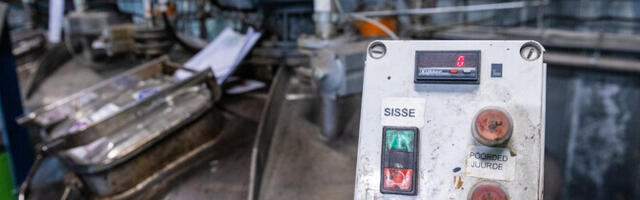 Работодатели и профсоюзы обсудят минимальную зарплату вновь через месяц