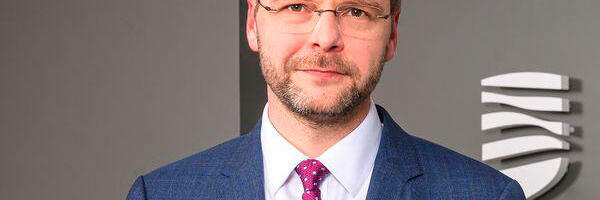 Оппозиция инициировала вотум недоверия мэру Таллинна Евгению Осиновскому