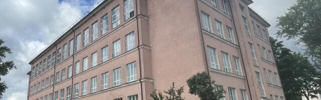 В Нарве планируют объединить школы: учителя и директора узнали об этом из пресс-релиза