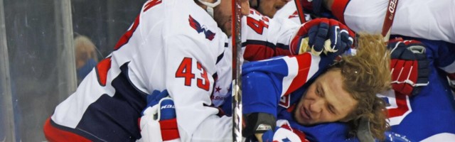 ВИДЕО: Массовая драка в НХЛ из-за русских хоккеистов