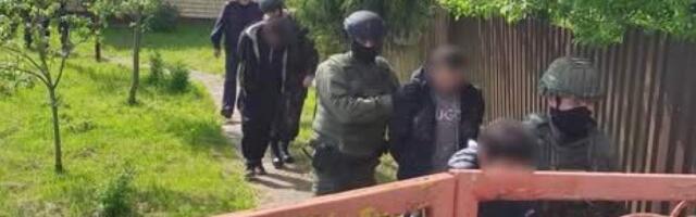 Под Минском ОМОН задержал 19 нелегалов: они собирались в Литву, Латвию и Польшу