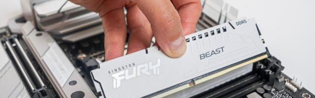 Цены на компьютеры и телефоны растут, дешевых складских остатков на рынке нет