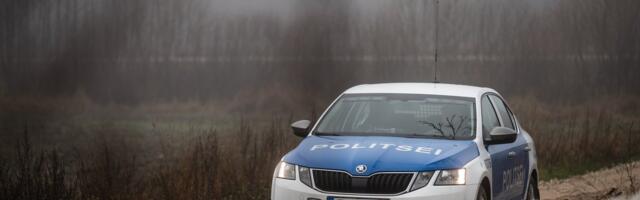 Сидевшего на проезжей части пьяного мужчину сбил пьяный водитель