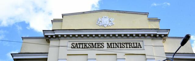 Švinka: SM reorganizācijas jautājumā patlaban neplāno darbinieku atlaišanu