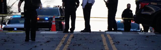 В районе Белого дома произошла стрельба. Двое военных Национальной гвардии тяжело ранены