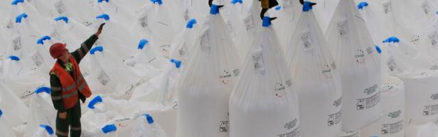 Исключение из санкций помогает России производить взрывчатку в больших объемах