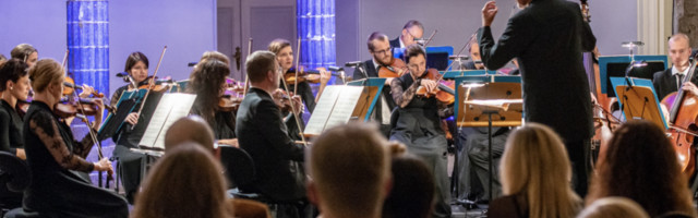Таллиннский камерный оркестр приглашает на концерт «Kaardimäng»