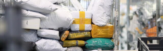 Omniva опробует модель доставки "народный курьер": едешь на работу – захвати посылку