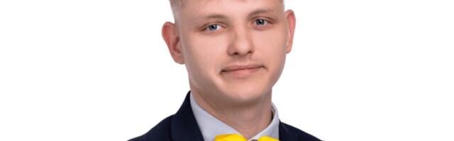 „Ходил по центру города с ножом“. Подозреваемый в убийстве молодой политик уже был известен полиции