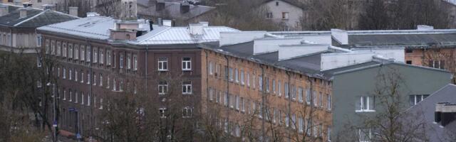 Опасные сосульки, дым на свалке и застрявший лифт: происшествия в Ида-Вирумаа