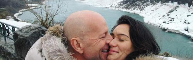 Супруга Брюса Уиллиса — Эмма Хеминг собиралась подать на развод