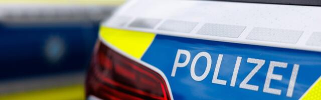 Не прошел фейсконтроль: беженца с поддельным паспортом сняли с автобуса, документ он купил в Риге