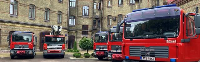 Спасательный департамент передал Украине пять автомобилей