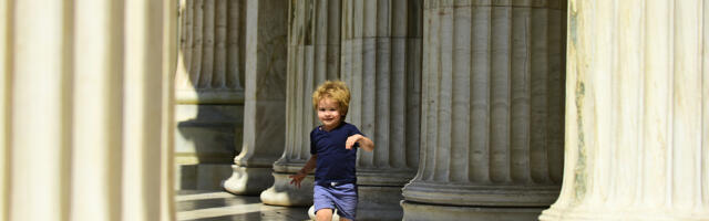 В Греции призвали вакцинировать детей, чтобы они не были "токсичными"