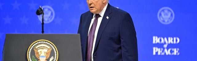 Встреча Зеленского и Трампа в Давосе началась