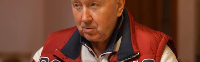 „Ельцин сам не хотел, чтобы об этом узнали“: бывший начальник Службы безопасности президента РФ дал интервью