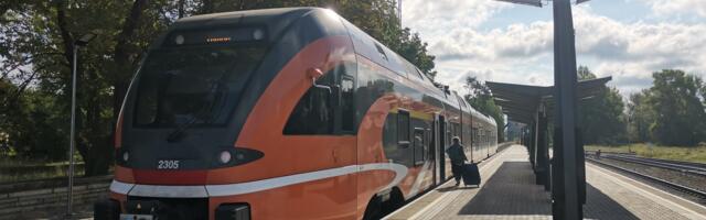 «Пришлось ехать всю дорогу стоя в переполненном вагоне. Это нормально?»