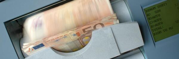 Прибыль латвийских финансовых учреждений в прошлом году составила 341,7 млн евро