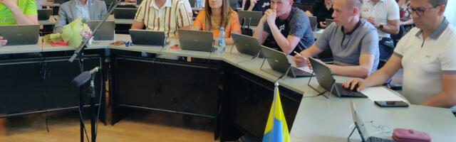 Выражение недоверия мэру Нарвы не инициировали, дополнительный бюджет приняли