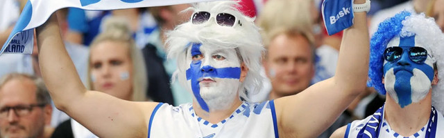 В Финляндии растет количество заражения коронавирусом среди футбольных туристов