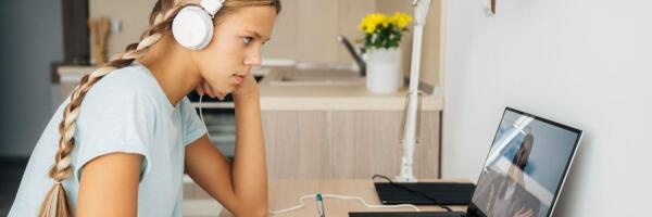 Сеймподдержал существенное ограничение удаленного обучения в первых шести классах