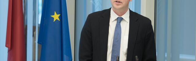 Министр экономики с делегацией посещает ОАЭ