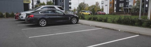 Автомобилей в Таллинне все больше: проблемам с парковкой не видно конца и края