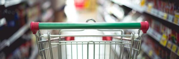 В Латвия падают объемы розничной торговли