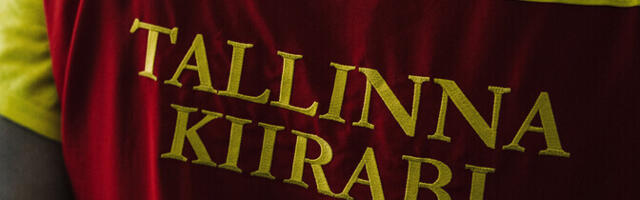 В Ласнамяэ под автобус попал нетрезвый мужчина