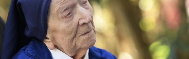 Самый пожилой человек в Европе переболел COVID-19 и отметил 117-й день рождения