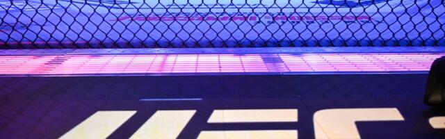 ВИДЕО | Нокаут года? Марокканский боец потерял сознание после сокрушительного удара ногой в UFC