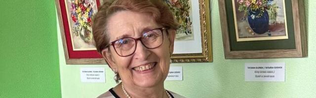 Выставка прикладного искусства «Вышитые лентами цветы»