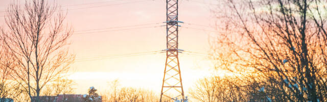 Электричество дорожает из-за длительных морозов и безветренной погоды