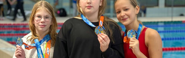 Юные нарвитяне успешно выступили на международных соревнованиях по плаванию