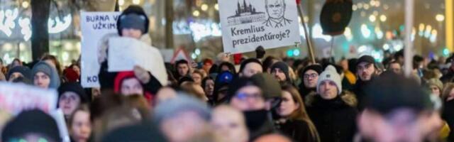 Третий день подряд тысячи людей пришли на протест в защиту свободы слова